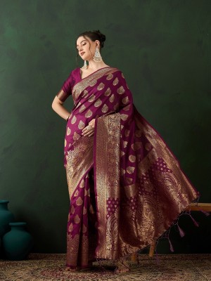 Vichitra Woven, Self Design Banarasi Silk Blend, Jacquard Saree(Purple)