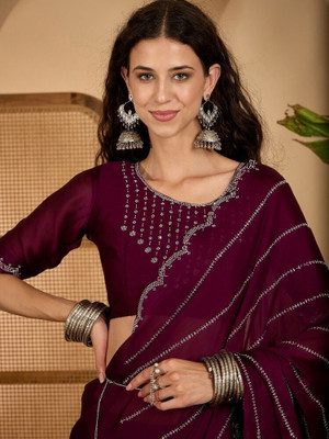 Urbanari Embellished Bollywood Silk Blend Saree(Purple)