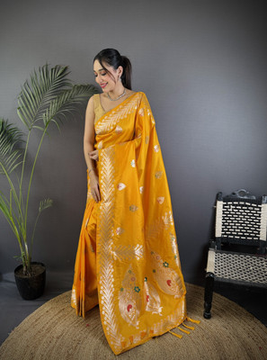 Divastri Printed Banarasi Cotton Silk Saree(Yellow)