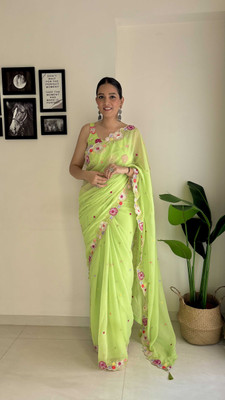 Divastri Embroidered Bollywood Georgette Saree(Green)