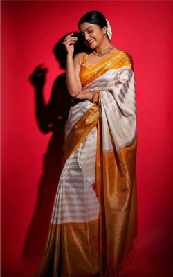 Rachna Embellished Kanjivaram Jacquard Saree(White)