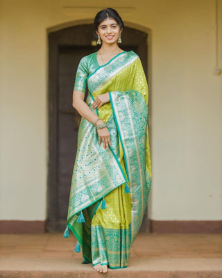 MIRMAN Striped Banarasi Pure Silk Saree(Light Green)