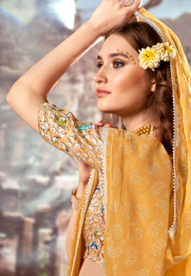 DIVYASHAKTI FASHION Floral Print Daily Wear Chiffon Saree(Gold)