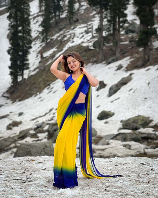 Clothera Color Block Bollywood Georgette Saree(Yellow, Blue)