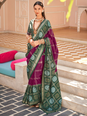 Tasrika Woven Patola Silk Blend Saree(Magenta)