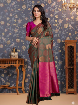 House of Pataudi Woven, Paisley Banarasi Jacquard, Art Silk Saree(Dark Green, Magenta)