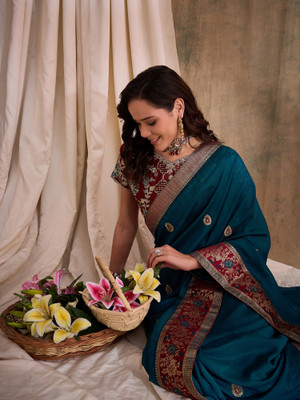Sangria Embroidered Kalamkari Silk Blend Saree(Blue)