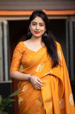 Dhanlaxmi CreationLLP Printed Bollywood Handloom Cotton Linen, Crepe Saree(Mustard)