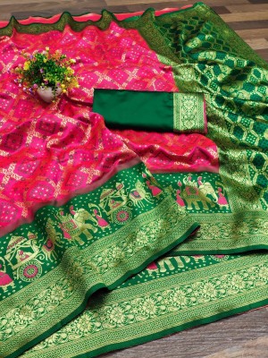 Spetila Woven, Checkered Patola Jacquard, Pure Silk Saree(Pink, Green)