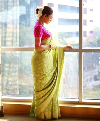 Marziyaa Checkered Banarasi Jacquard Saree(Light Green)