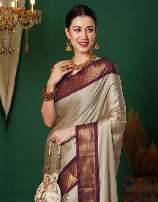 Samah Woven, Embellished, Self Design Banarasi Silk Blend Saree(Beige, Gold)