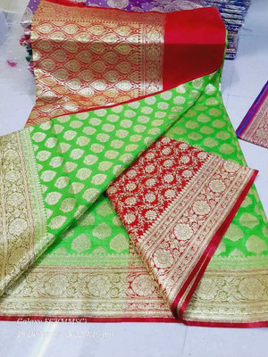 HouseOfCommon Woven Banarasi Art Silk Saree(Light Green)