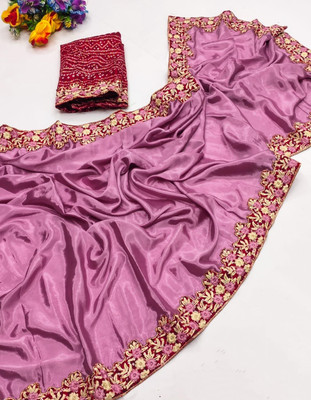 radha fashion Embellished Bandhani Chiffon Saree(Pink)