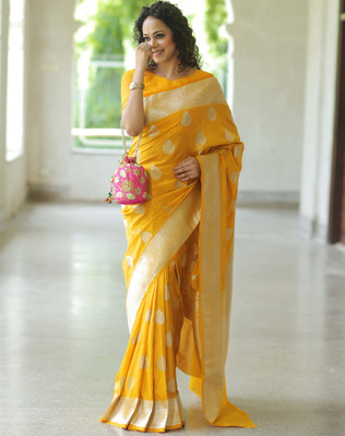 Divastri Woven, Embellished Banarasi Silk Blend, Jacquard Saree(Yellow)