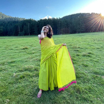 HouseOfCommon Solid/Plain Bollywood Georgette Saree(Light Green)