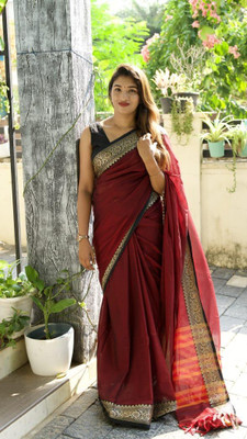 Trishul Solid/Plain Handloom Handloom Cotton Blend, Khadi Saree(Maroon)