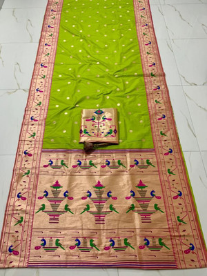 Tasrika Self Design Kanjivaram Silk Blend Saree(Light Green)