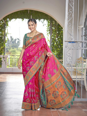 MANOHARI Woven Banarasi Jacquard Saree(Pink)
