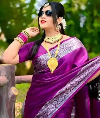 AKTRADERSS Woven, Floral Print, Paisley Banarasi Satin Saree(Purple, Silver)