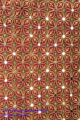 Shantuba textiles Embroidered Banarasi Silk Blend Saree(Maroon)