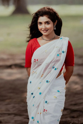 SARADA HANDLOOM Solid/Plain Daily Wear Pure Cotton Saree(White)