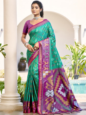 Divastri Printed Ikkat Cotton Silk Saree(Green)