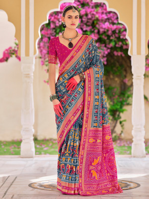 Tasrika Printed Patola Silk Blend Saree(Grey)