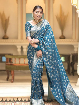 AMRUTKALA SAREES Woven Banarasi Silk Blend Saree(Light Blue)