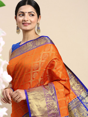 amirat Self Design Patola Silk Blend Saree(Orange)