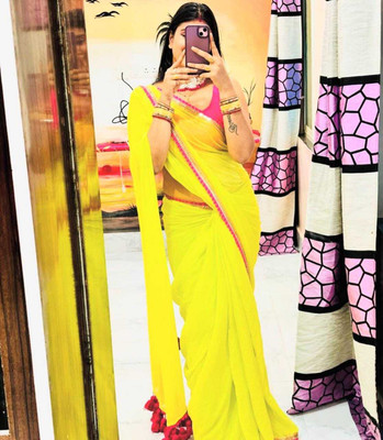 DRIZOMIZ Self Design Bollywood Georgette Saree(Green, Red)