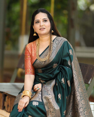 Madhav Creation Woven Banarasi Art Silk Saree(Green)
