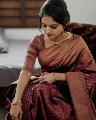 kriyafashion Printed Bollywood Silk Blend Saree(Maroon)