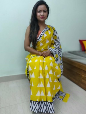 NIKHILAM Printed Daily Wear Pure Cotton Saree(Yellow, White)