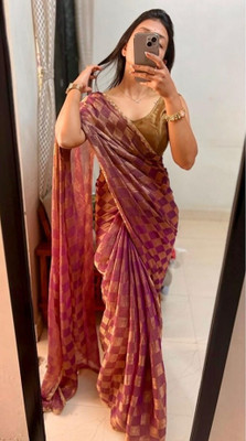 Vragi Embellished Bollywood Chiffon Saree(Orange)
