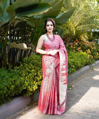 Rudr Ventures Embroidered Banarasi Silk Blend Saree(Pink)