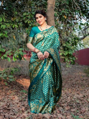 MIRCHI FASHION Woven, Embellished Banarasi Cotton Blend Saree(Green, Gold)