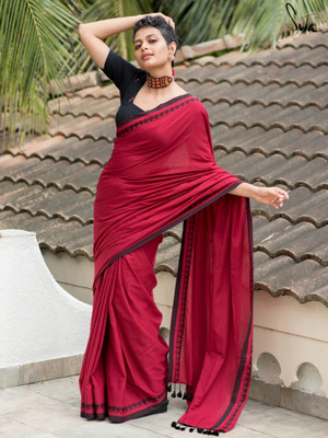 SAPTAK FASHION Solid/Plain Handloom Cotton Blend Saree(Red, Black)