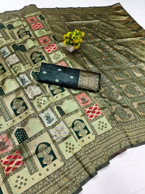 het designer studio Woven Banarasi Art Silk Saree(Light Green)
