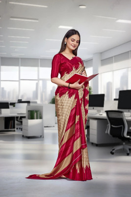 Feminista Printed, Solid/Plain Daily Wear Crepe Saree(Maroon)