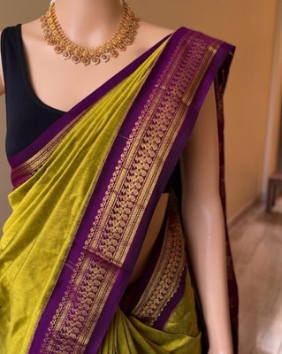 Octa Apparel Checkered Kanjivaram Jacquard Saree(Multicolor)