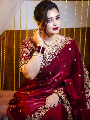 OHIRA FASHION Embroidered Bollywood Satin Saree(Maroon)