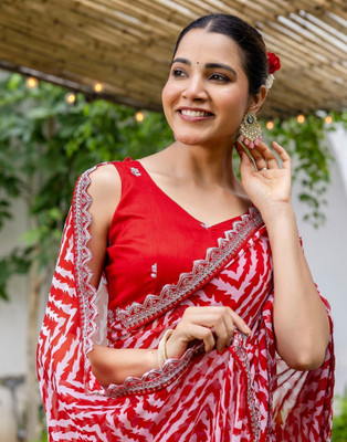 Satrani Embroidered Bandhani Georgette, Chiffon Saree(Red, White)