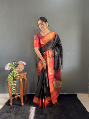 Julee Checkered Banarasi Jacquard Saree(Black)