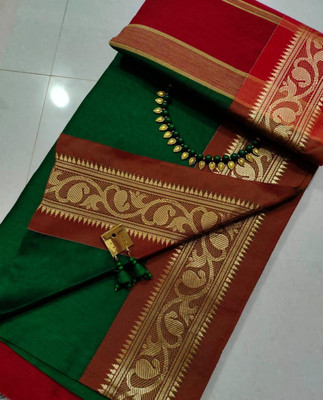 BiswasTextiles Self Design Handloom Cotton Blend Saree(Dark Green)