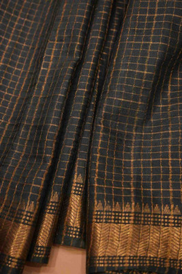 EthinicSpecial Checkered Handloom Tussar Silk Saree(Dark Green)