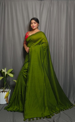 TutunDebnath Solid/Plain Handloom Cotton Blend Saree(Dark Green)