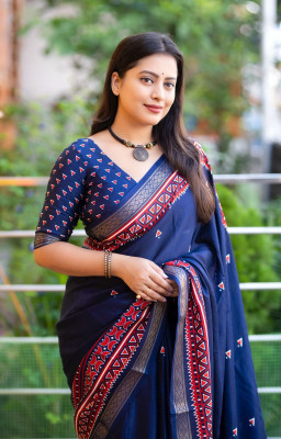 Ambaji enterprise Printed Ikkat Semi-Pashmina Saree(Dark Blue)