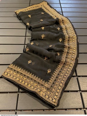 VISENA FAB Embroidered Bollywood Silk Blend Saree(Black)