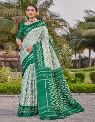 Anmi Geometric Print, Printed Ikkat Cotton Blend Saree(Green, White)