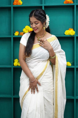 Gugaliya Solid/Plain Kasavu Pure Cotton Saree(Cream)